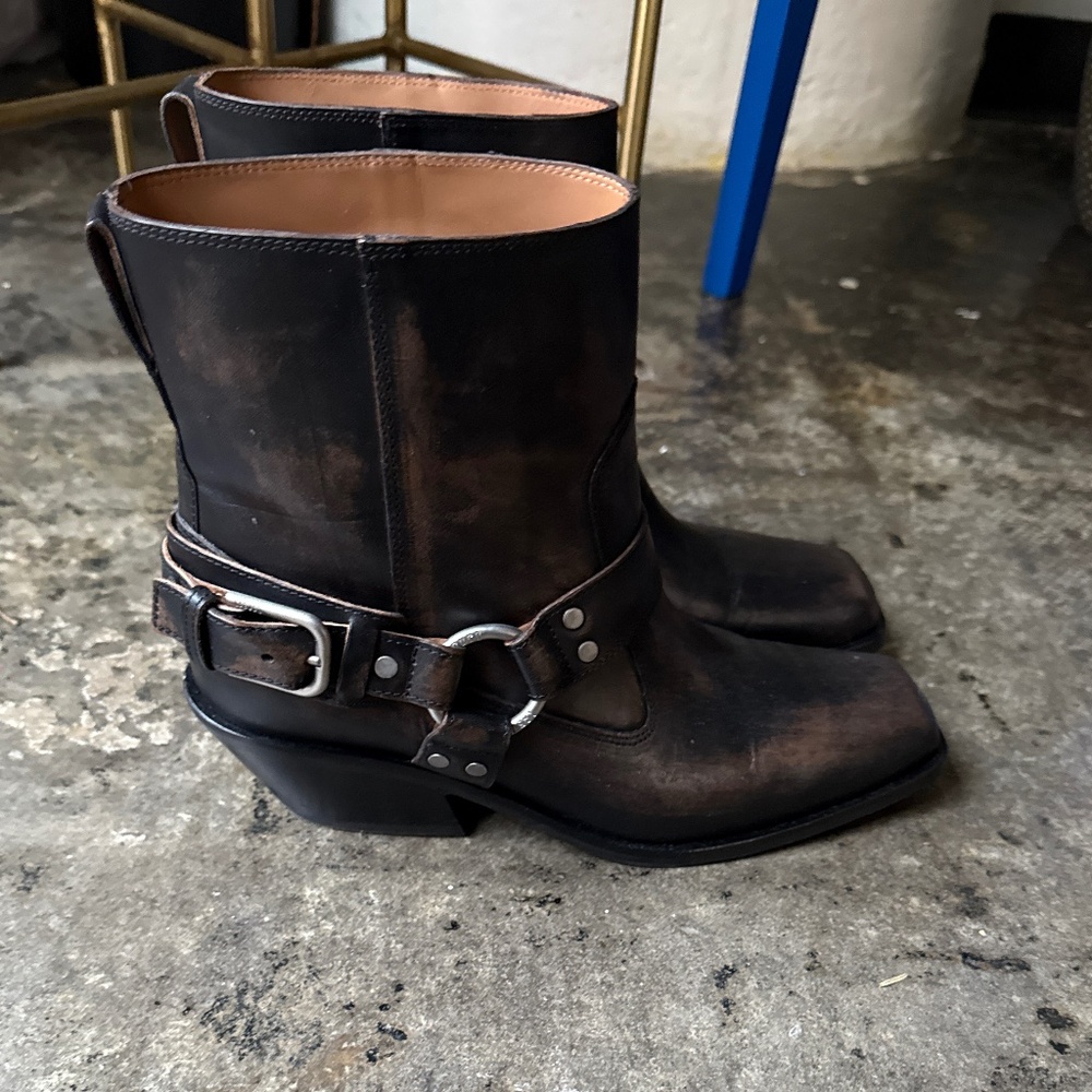 Labucq Waymore Boot Black